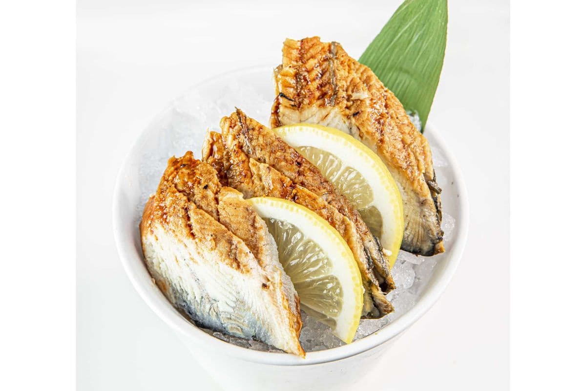 Unagi Sashimi (3 pcs)