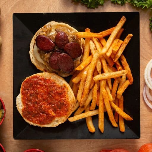 The Mamma Mia Burger Combo / The Mamma Mia burger combo
