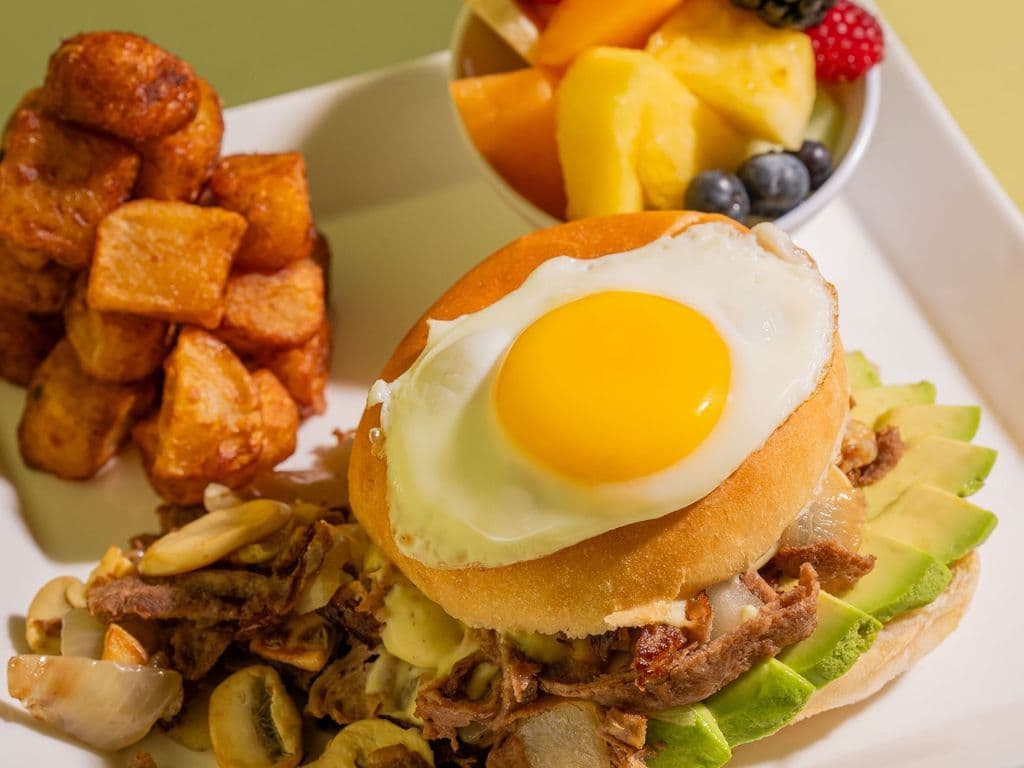 BURGER DEJEUNER 