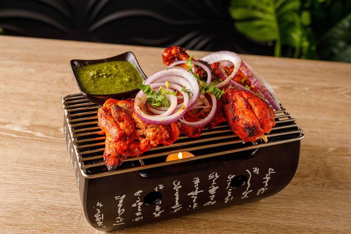 Tandoori Chicken with Bone (Leg and Thigh Separate)