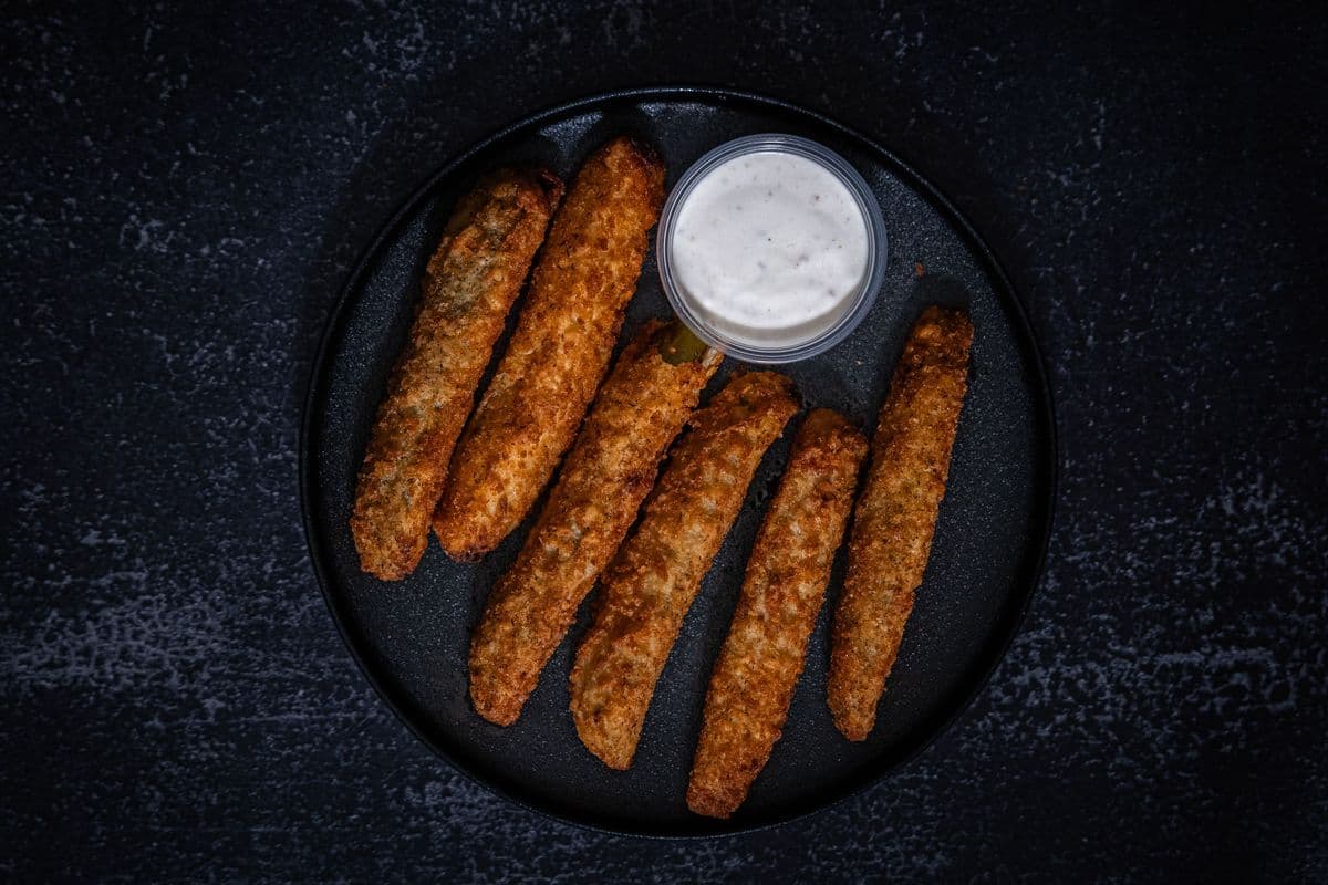 Deep-Fried Pickles (8 pcs)