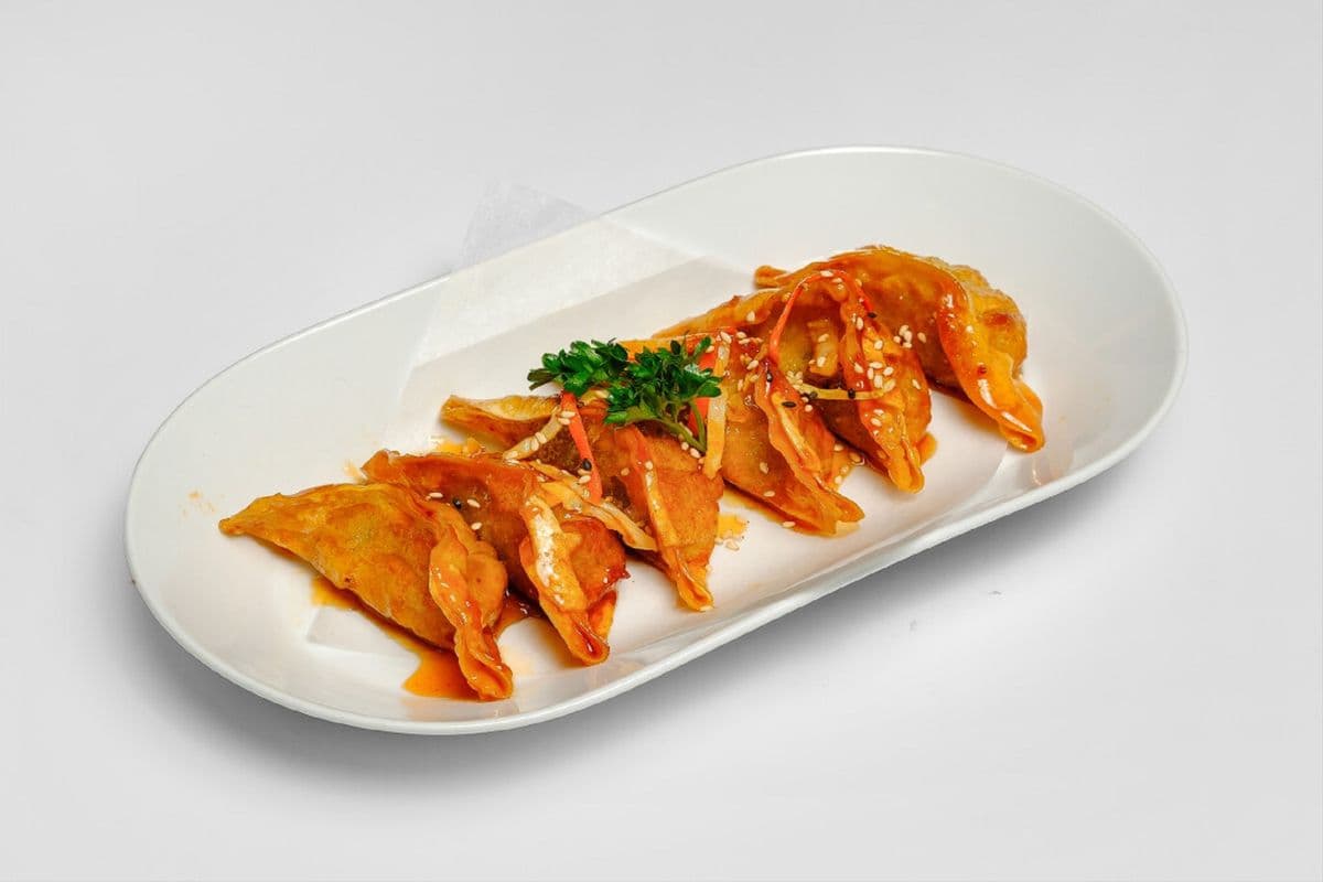 Spicy Age Gyozas (6 pcs)