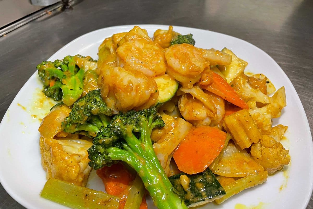 Curried Shrimp with Vegetables (Spicy)