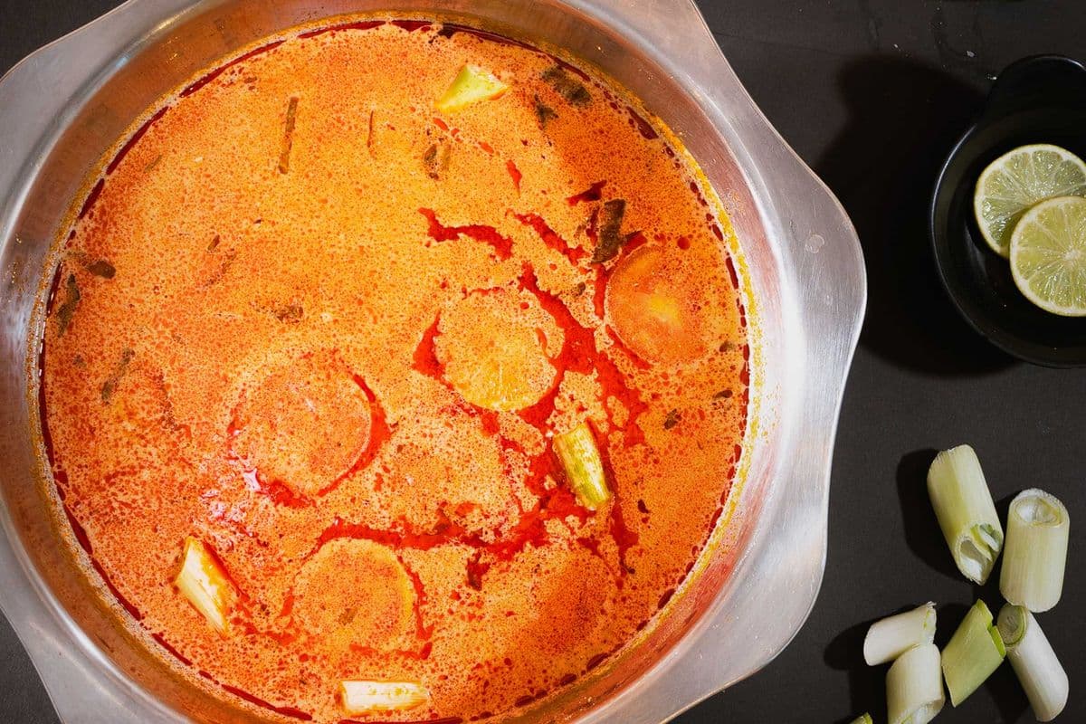Thai Style Tom Yum with Tomato / 泰國冬陰功番茄鍋