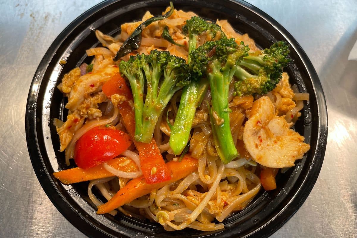 Thai Spicy Noodle Stir Fry