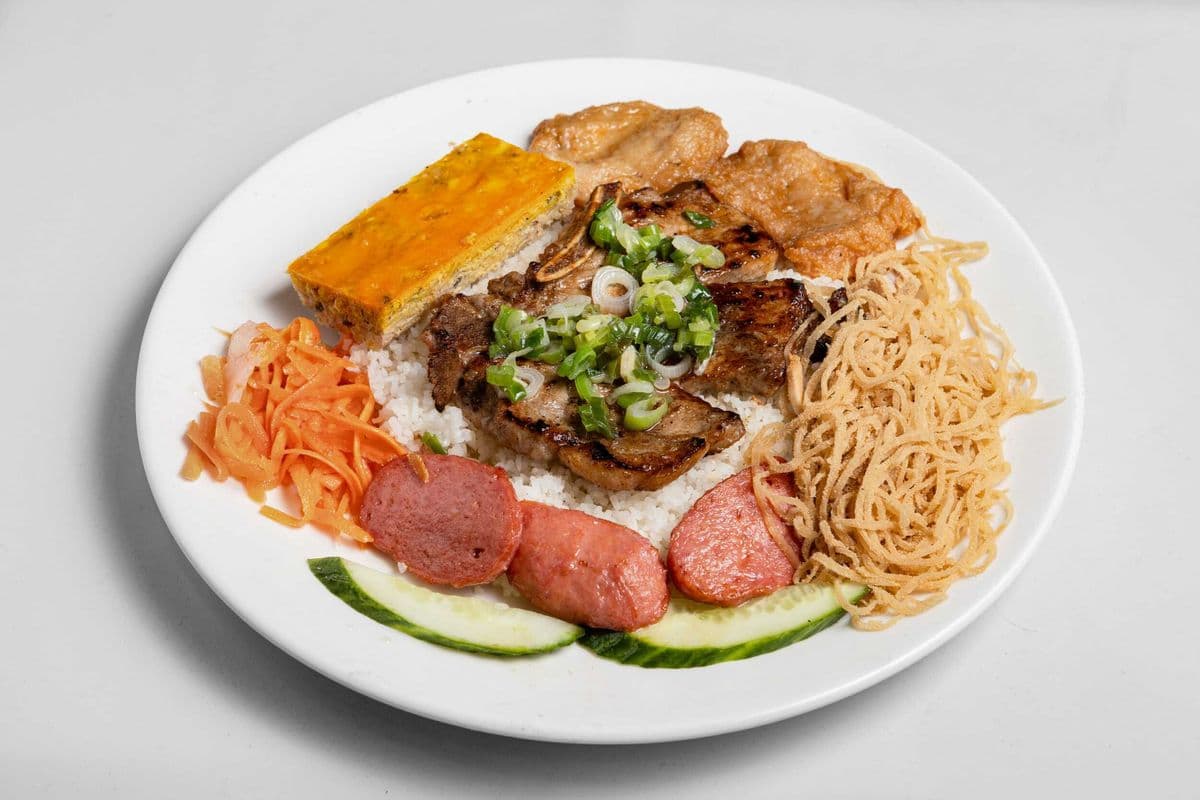 53. Noodle World Broken Rice Special