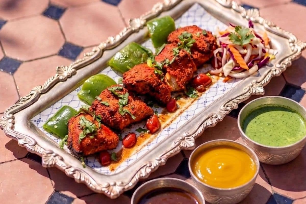 BOMBAY CHICKEN TIKKA [ 5 BIG PIECES ]