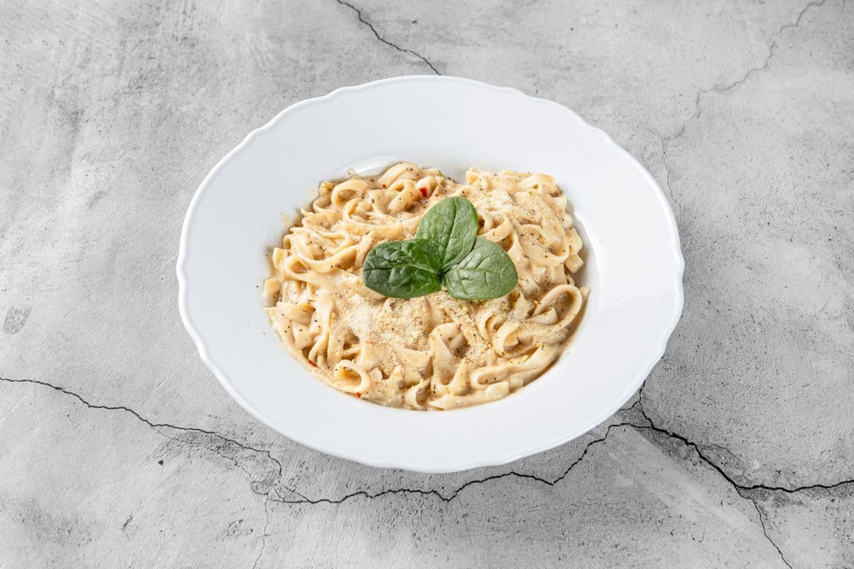 Fettuccine Alfredo