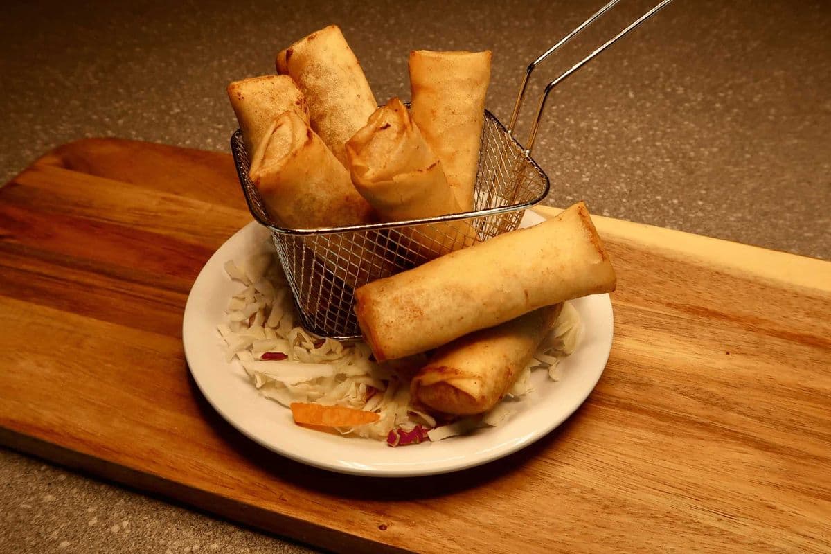 Vegetable Spring Rolls (1 pc.)