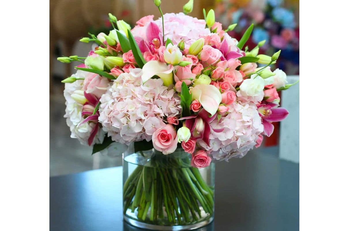 Florist's choice vase arrangement