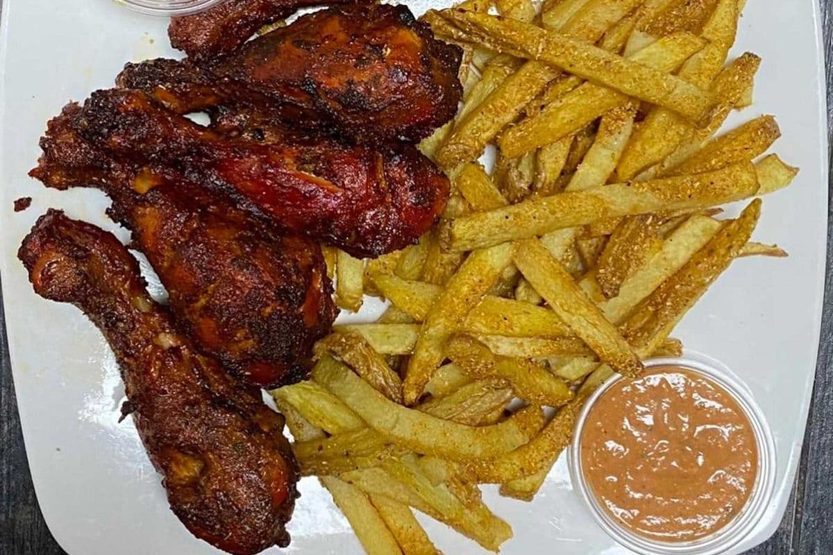 Chicken Tandoori Drumsticks ( With Fries & Naan )