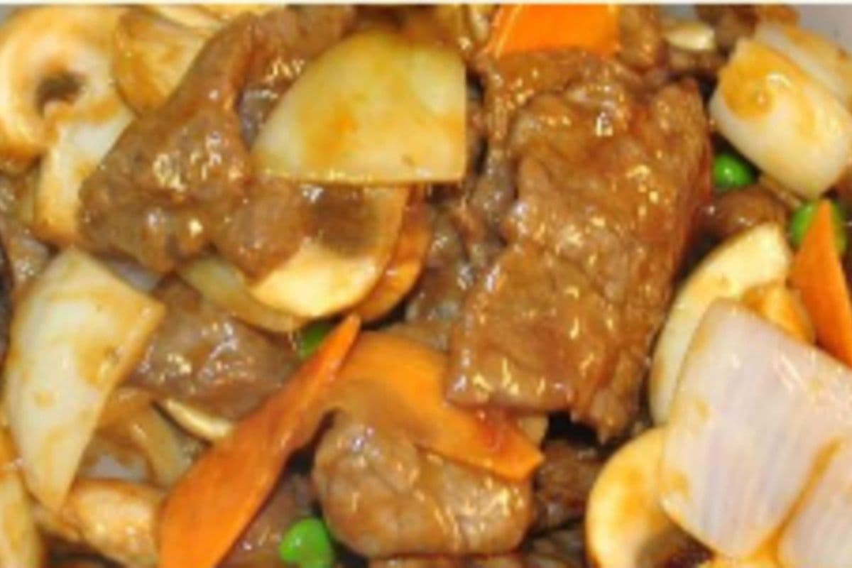 Beef with Mushrooms 蘑菇牛肉
