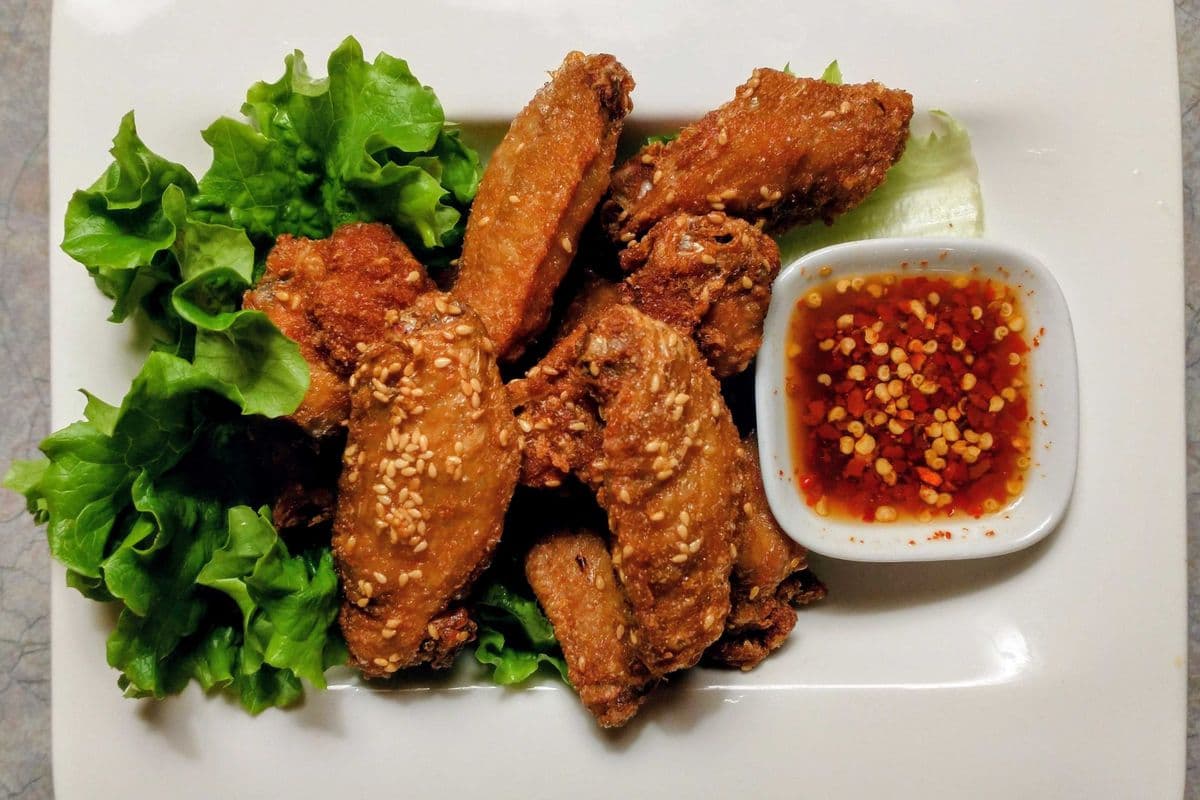 I1. Isaan Wing Zap