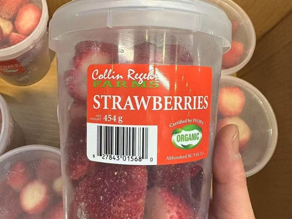 LOCAL COLLIN REGEHR FARMS FROZEN STRAWBERRIES 454G (LOCAL BC)