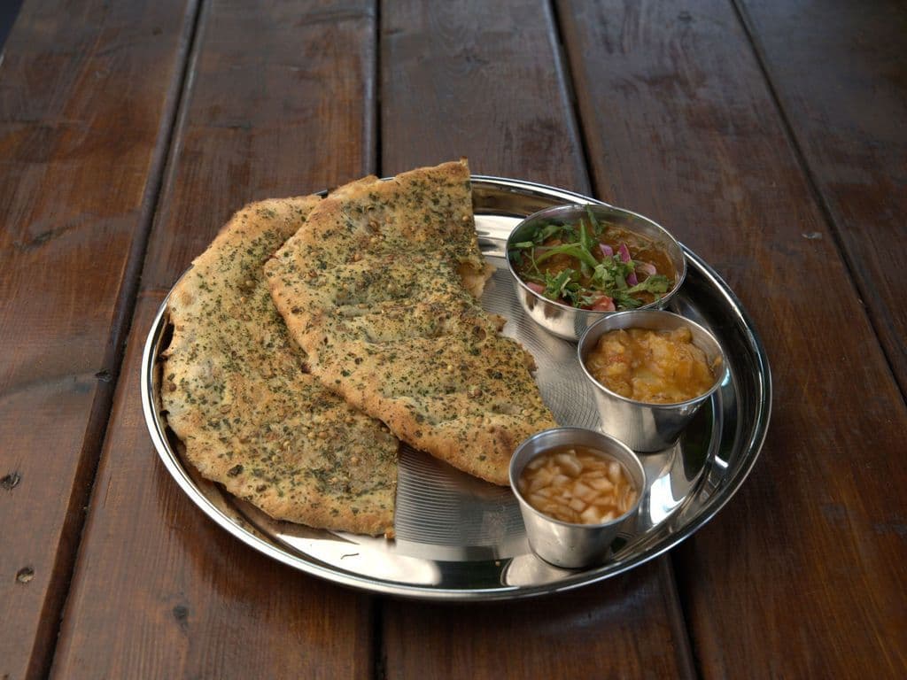 Dhaba Style Amritsari Kulcha