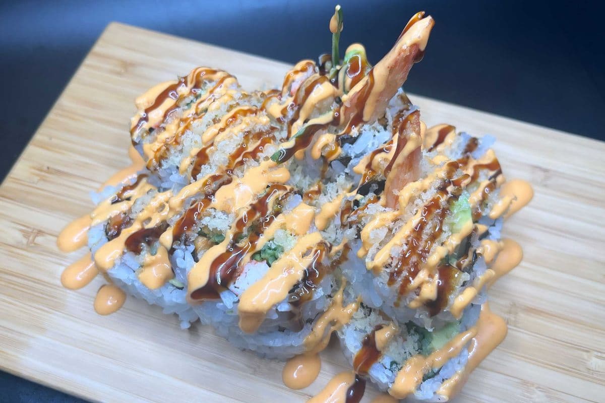 Volcano Roll (Crunch On Top) (10 pcs)