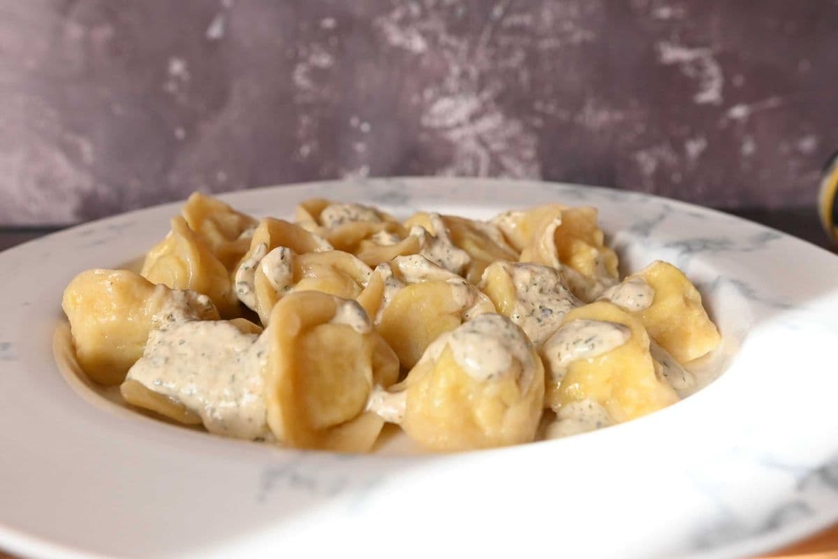 FROZEN Cream sauce for perogies and dumplings 350ml (350g)
