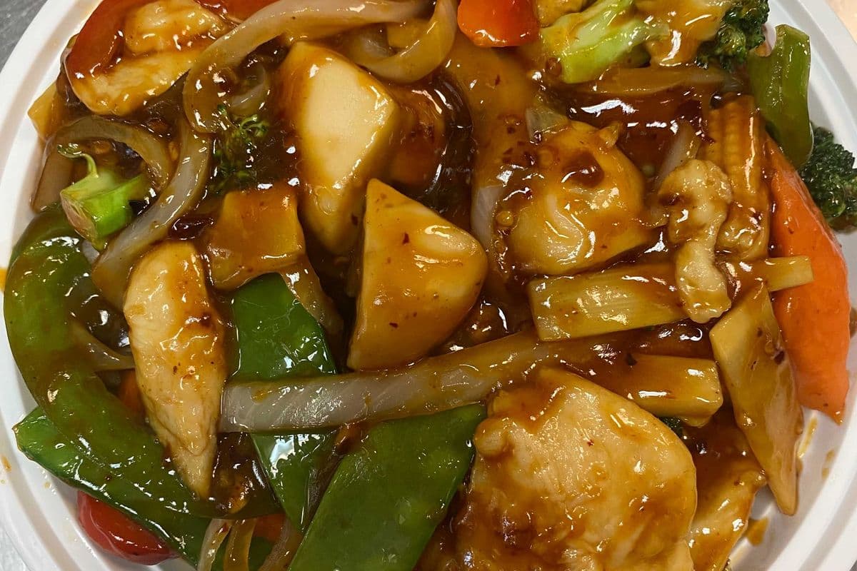 Sliced Chicken, Pork, or Beef with Garlic Sauce