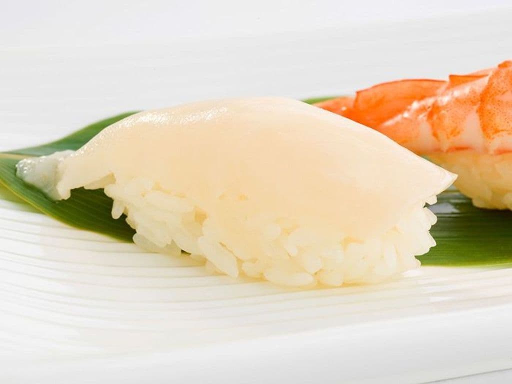 White Tuna Sushi (2 pcs)