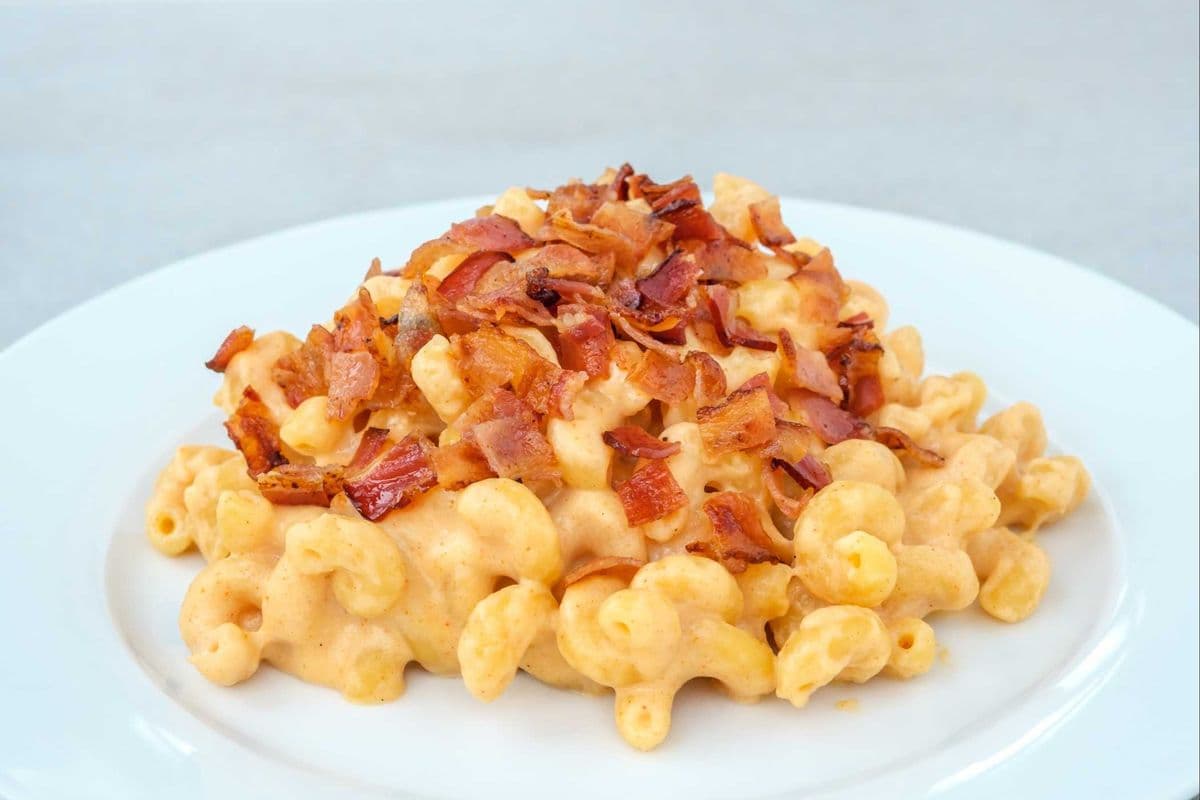 Crispy Bacon and Fried Onion Mac & Cheese