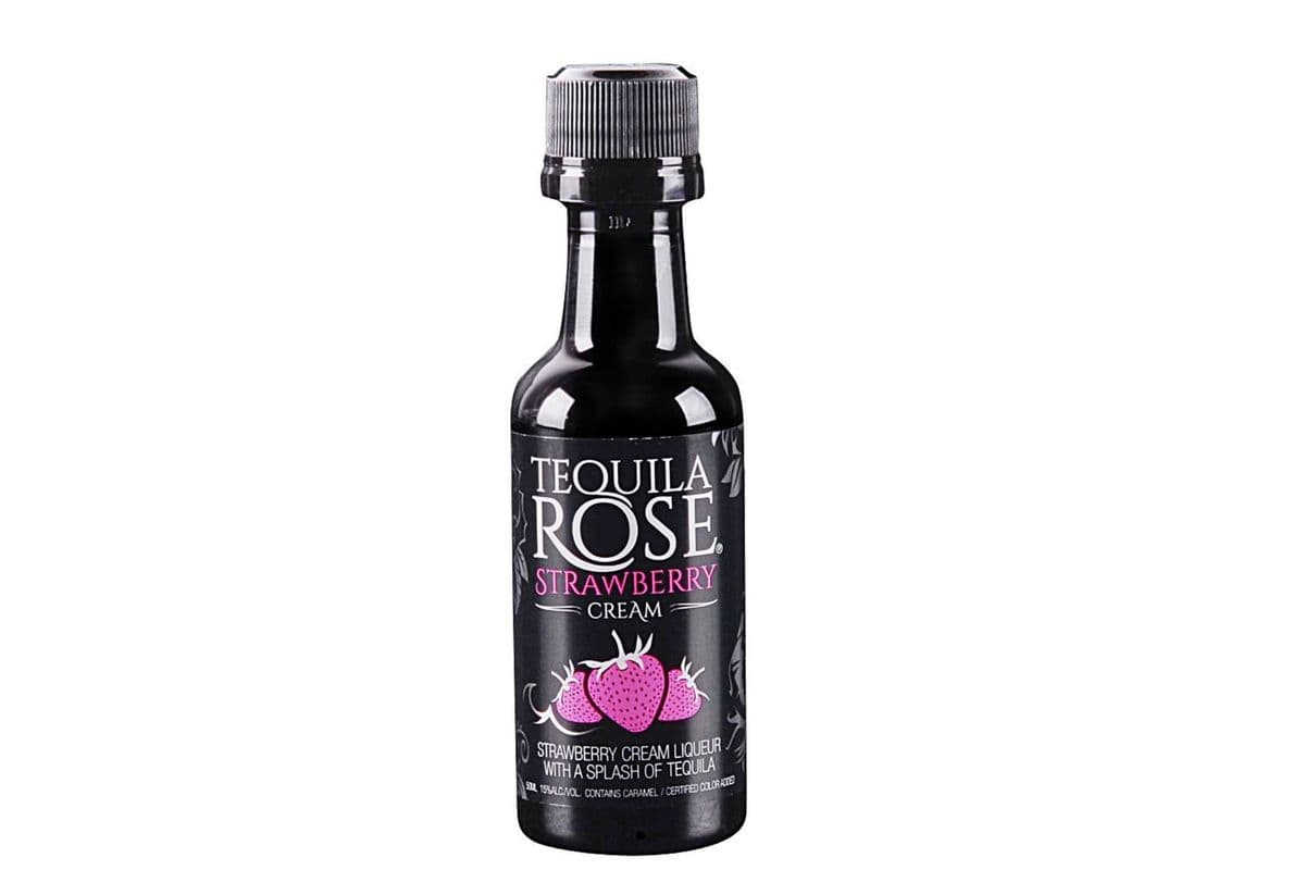 Tequila Rose Strawberry Liqueur (1 x 50ml)
