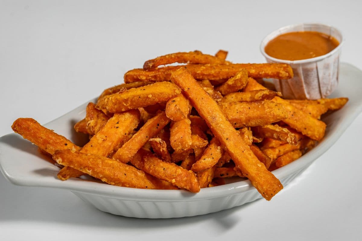 Sweet Potato Fries (620 Cal)