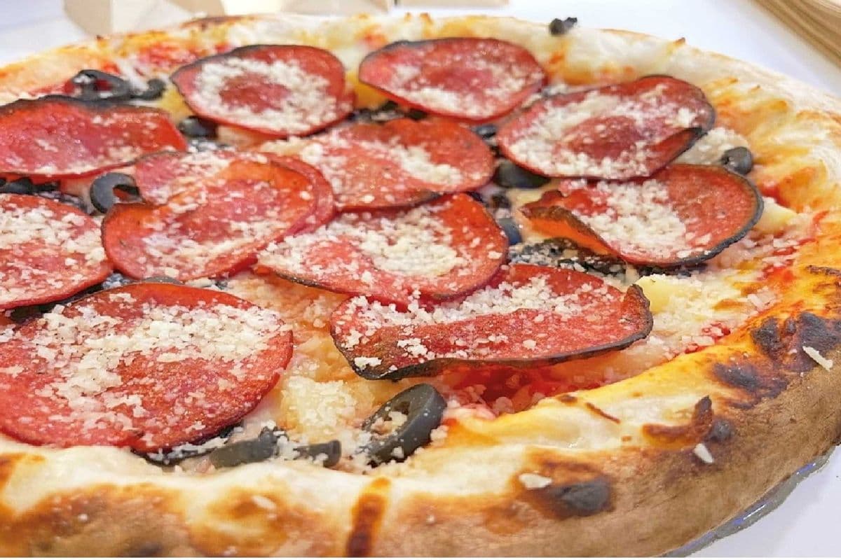 Large Mezos Special Pizza