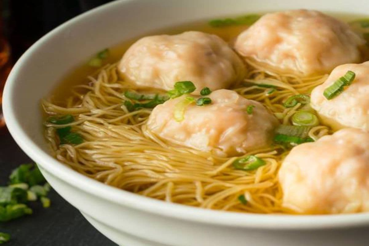 Shrimp Wonton with Egg Noodle in Soup