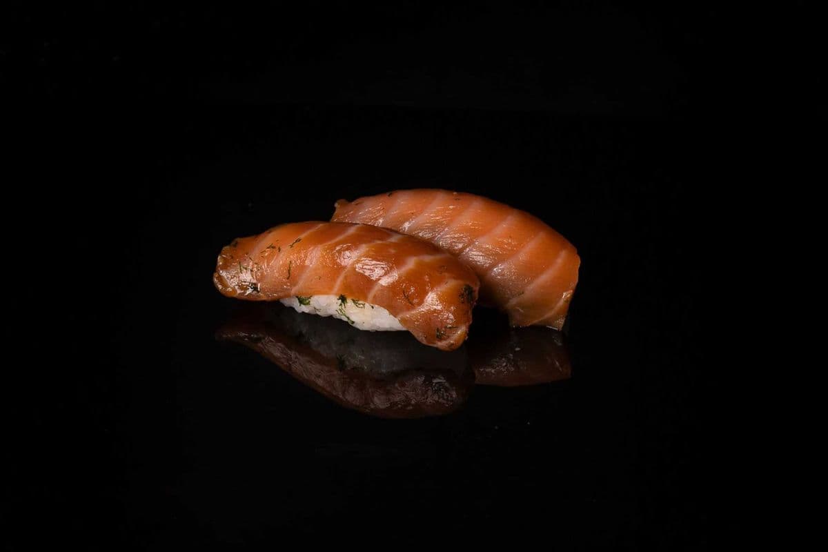 Nigiri Gravlax Salmon (2 pcs)