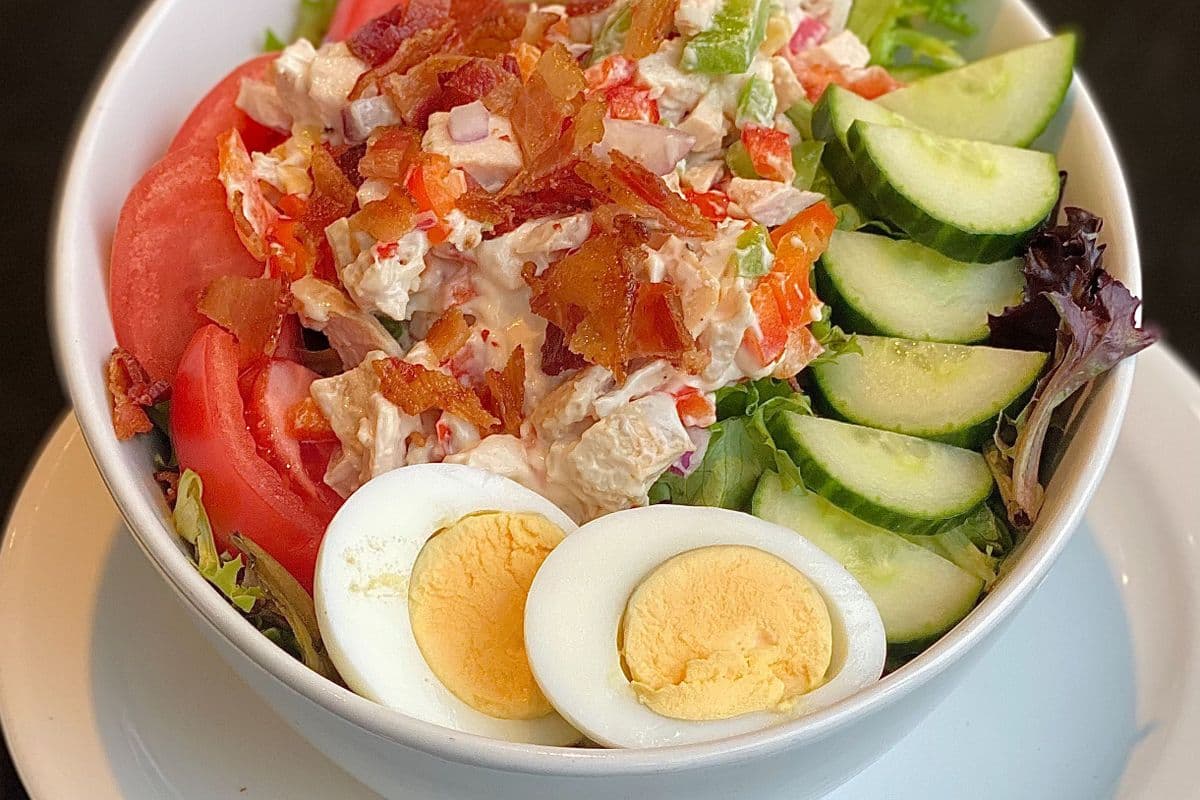 Chicken or Tuna Belt Salad