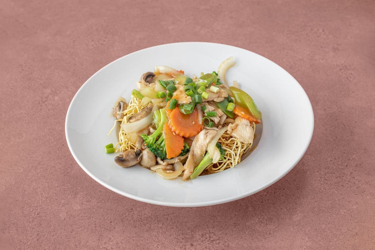 N4. Mee Krob (28 oz)