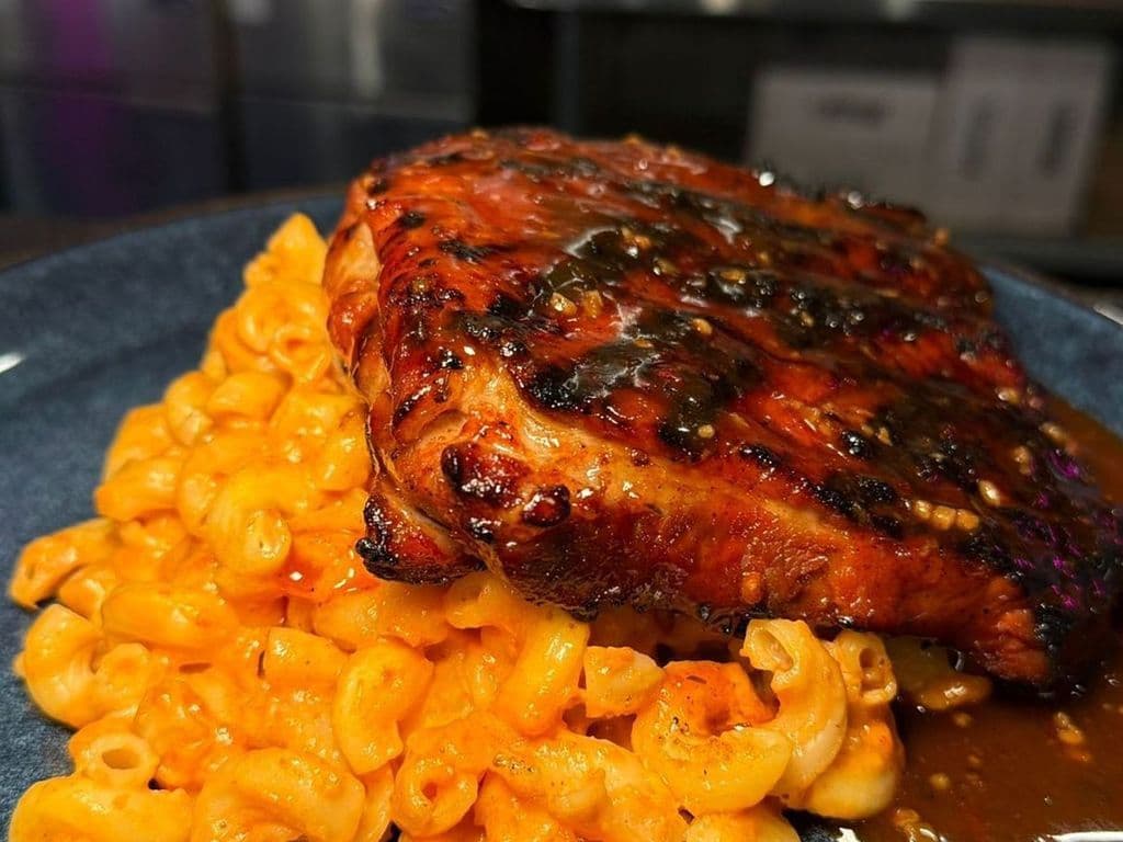 Côte Levées & Mac n cheese/ Ribs Mac n cheese 