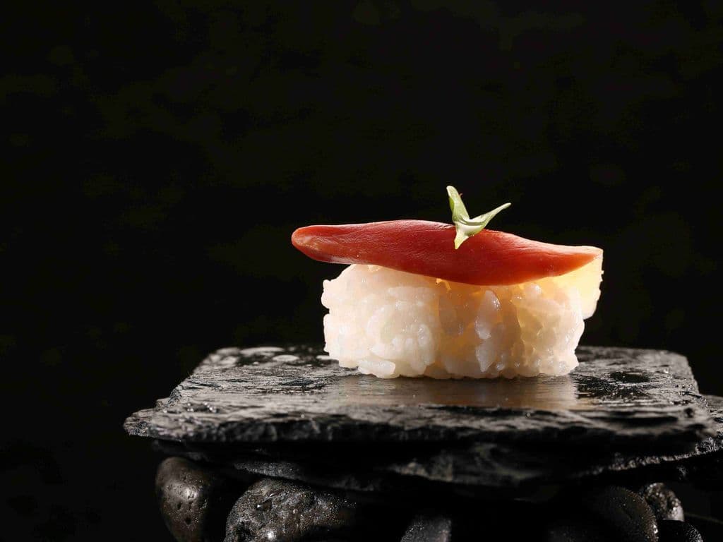 Surf Clam Sushi [3PC]