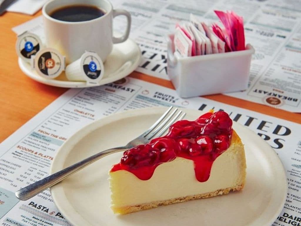 Cherry Cheesecake Slice