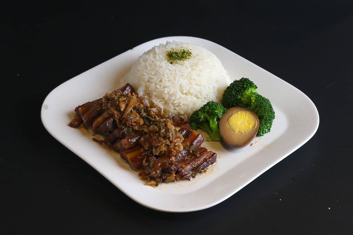 Pork and Preserved Vegetable on Rice 招牌梅菜扣肉飯