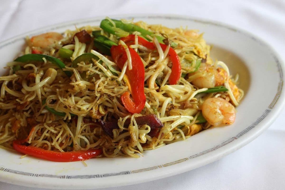 Singapore Style Fried Vermicelli (Spicy)