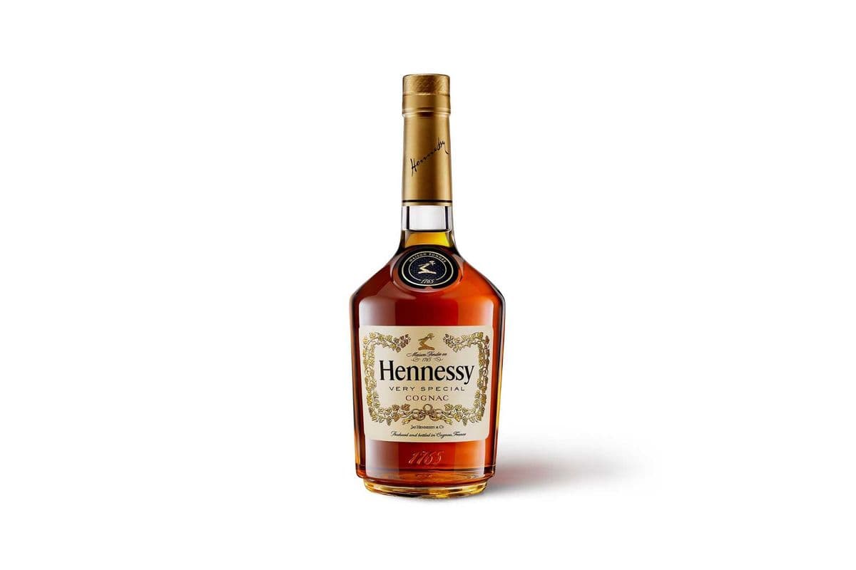 8284 Hennessy Very Special (1 x 750ml)