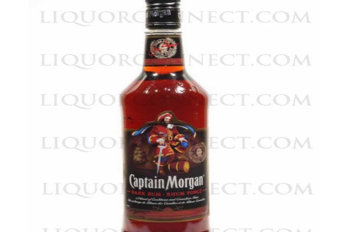 Captain Morgan Dark (750 ml Bottle) (1 x 750 ML)