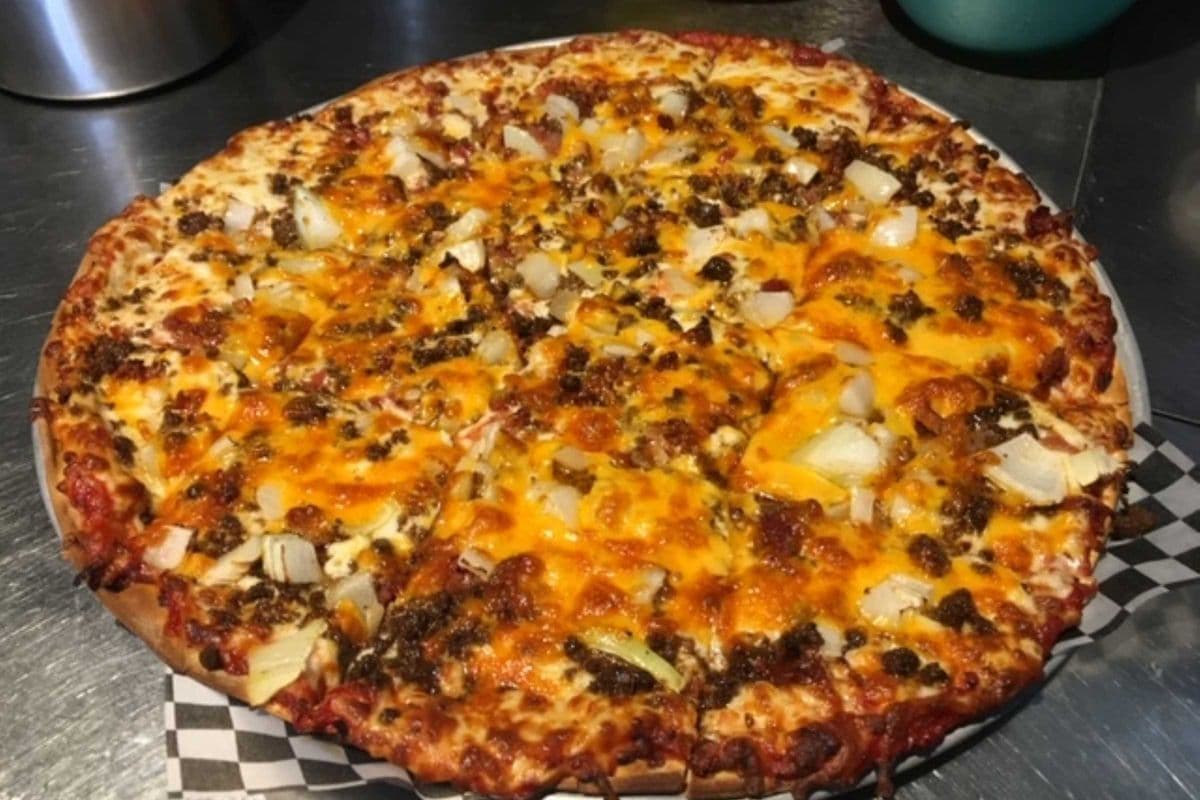 15" Large Bacon Double Cheeseburger Pizza