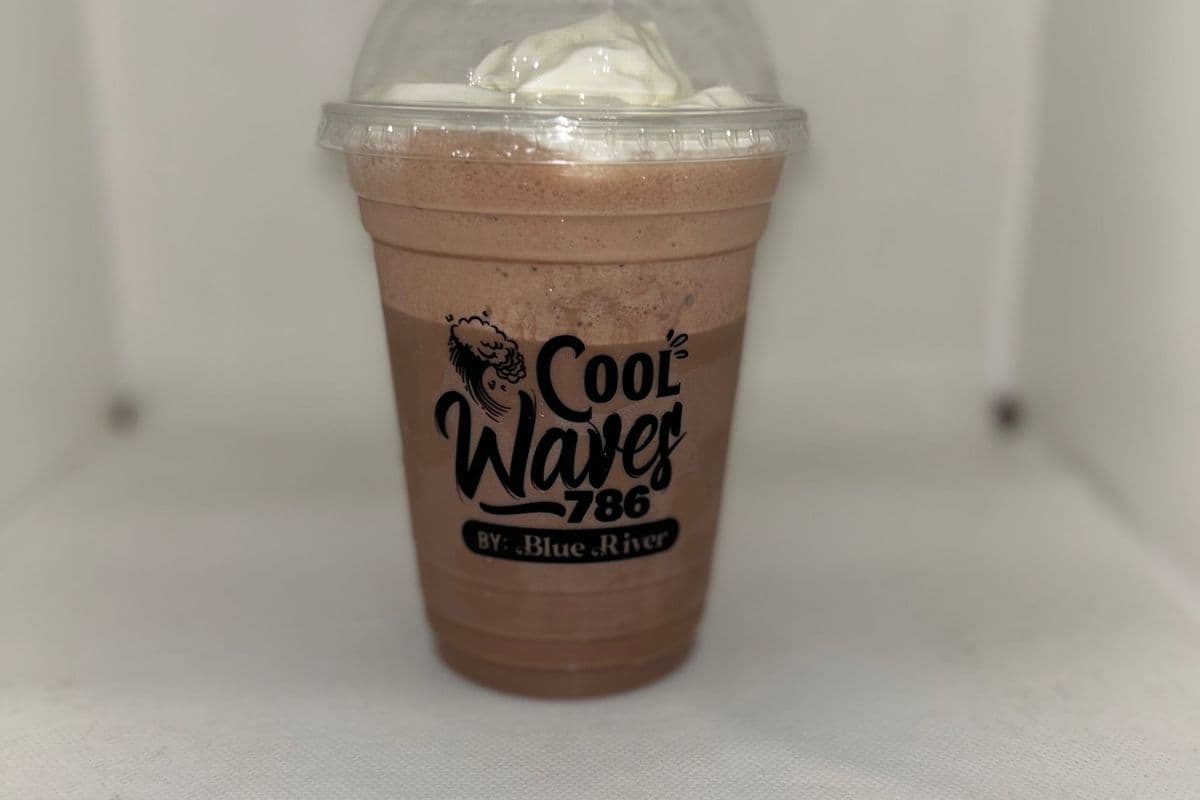 Chocolate Milkshake (16oz)