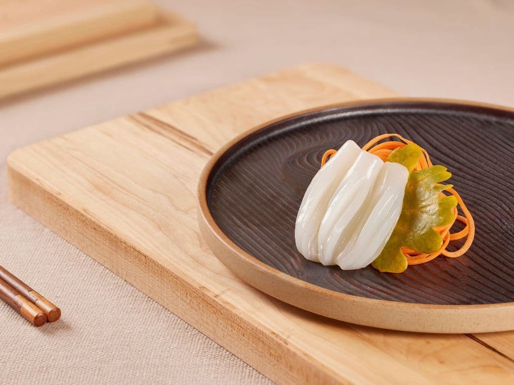Squid Sashimi (4pcs)