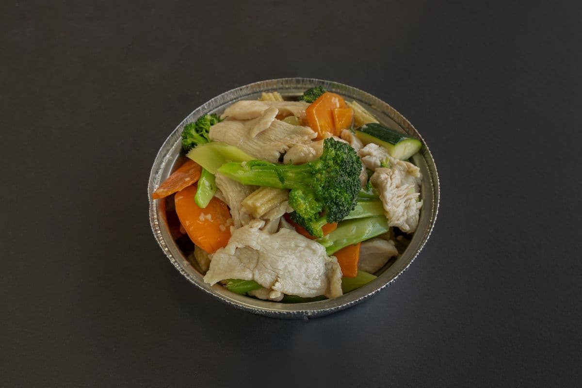 77. Sliced Chicken with Mixed Vegetables