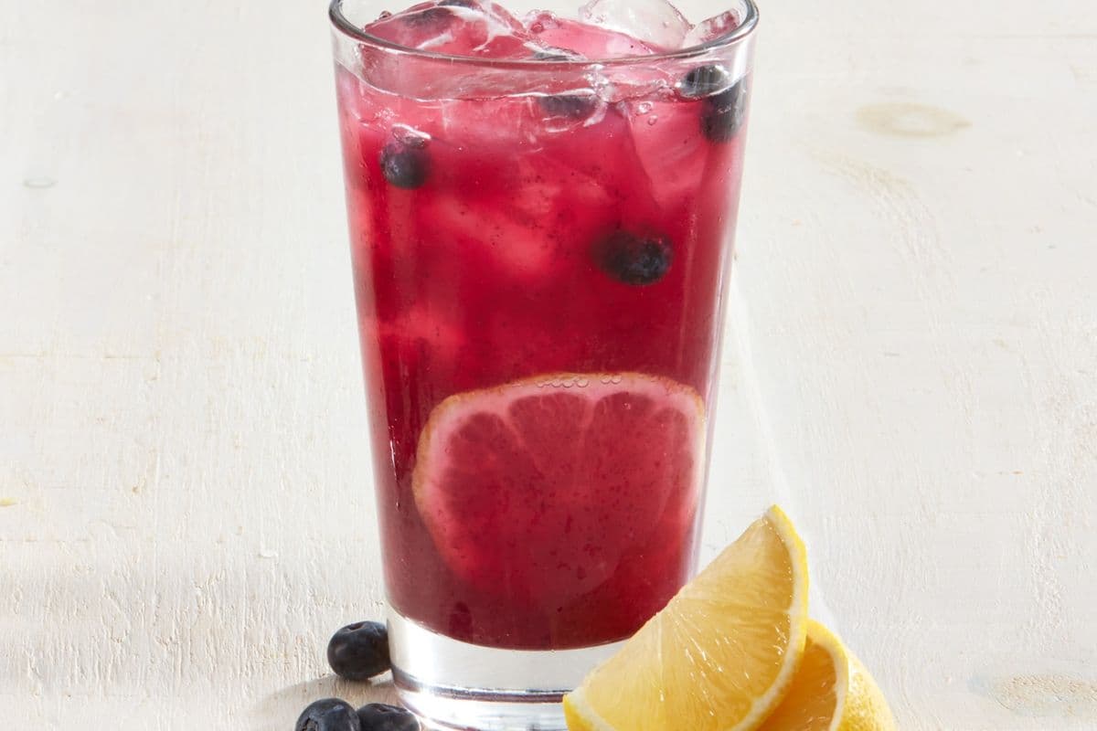 Blueberry Lemonade (16 oz)