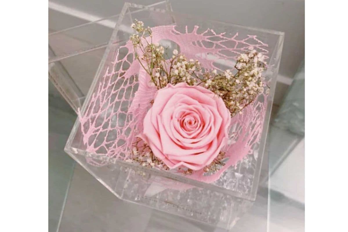 Crystal Bouquet Box (10x10x15 cm)