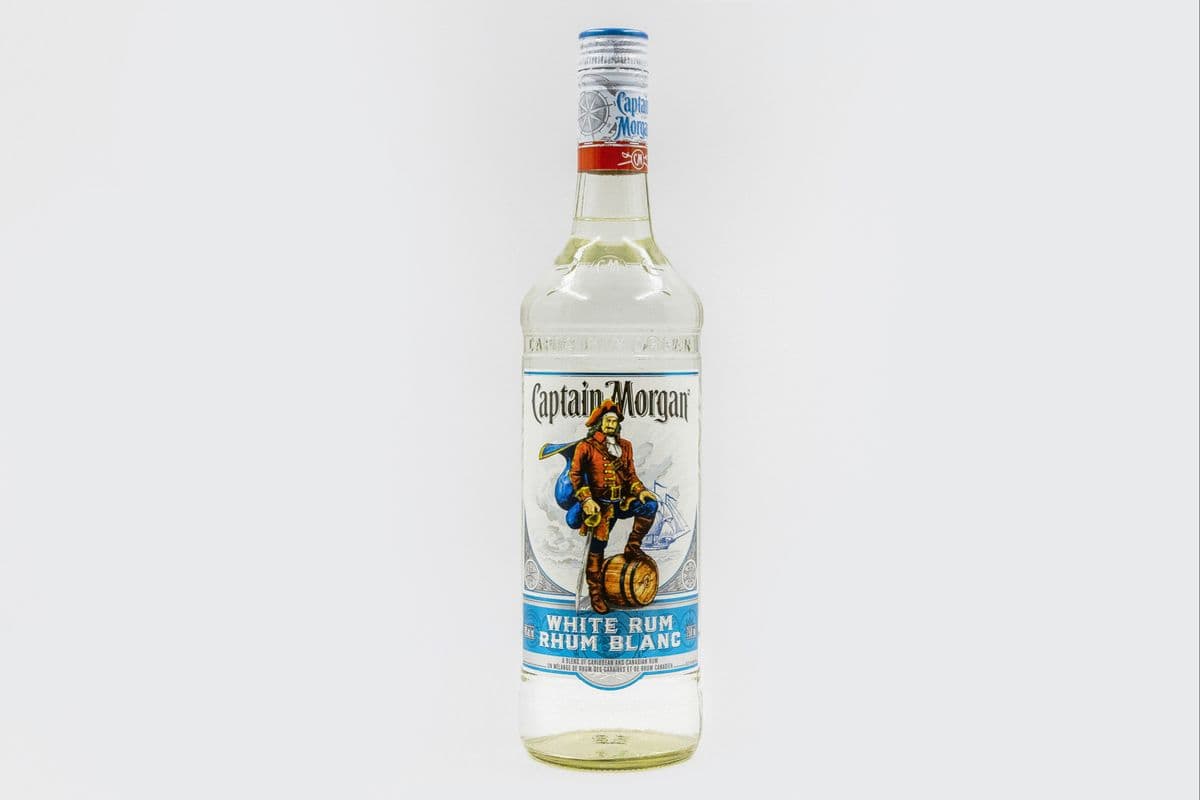 CAPTAIN MORGAN WHITE SPICED (1 x 750ML)