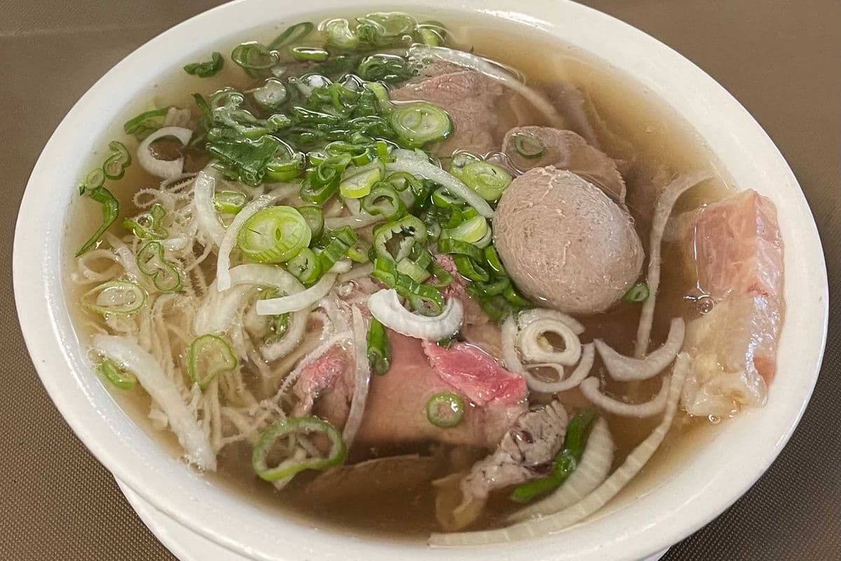 P1. House Special Noodle Soup / Phở Đặc Biệt