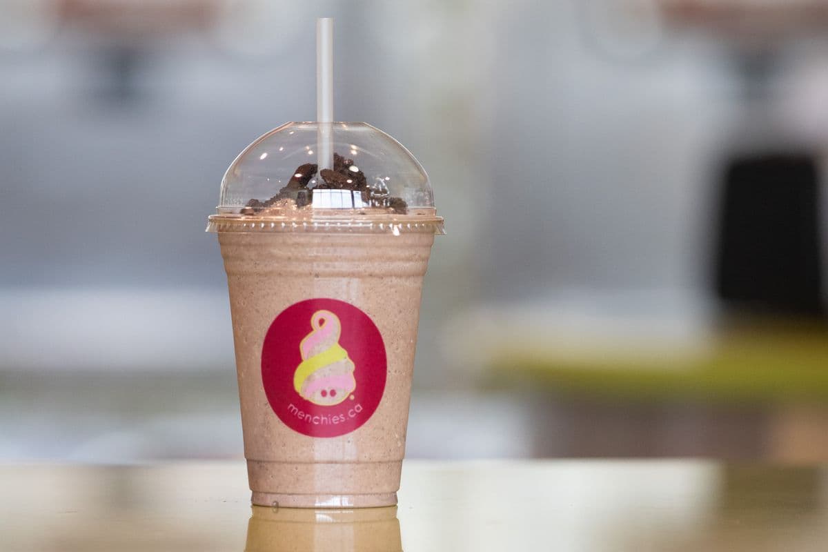Kit Kat Shake (16 OZ)