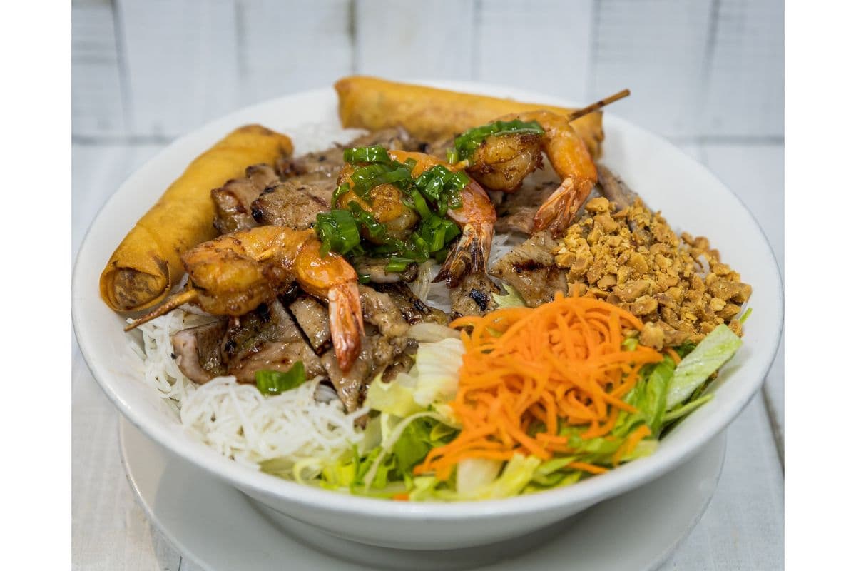 15. Three Colours Vermicelli Bowl