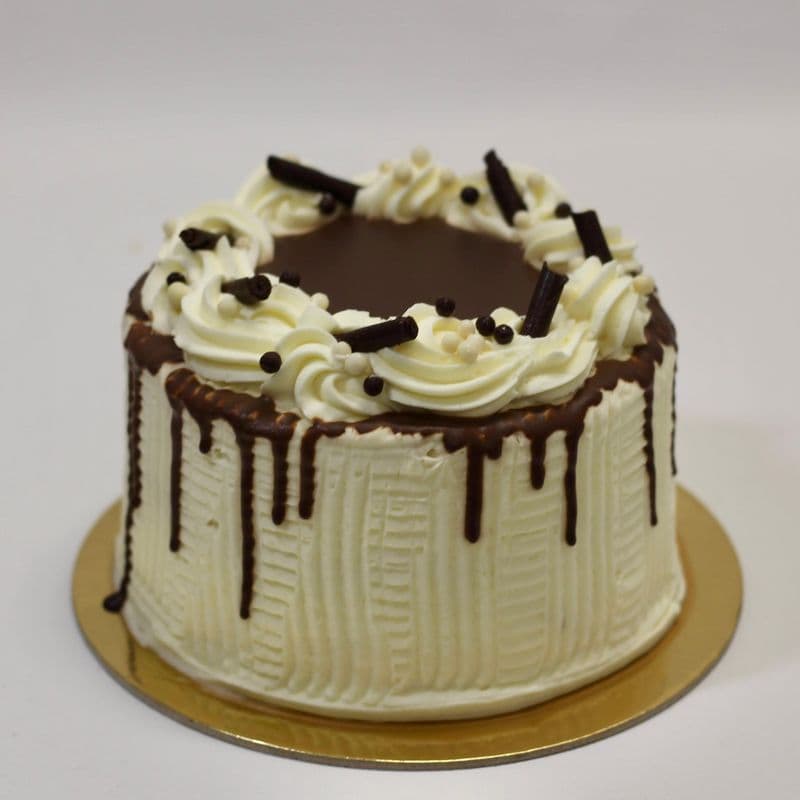 6" Tuxedo Cake