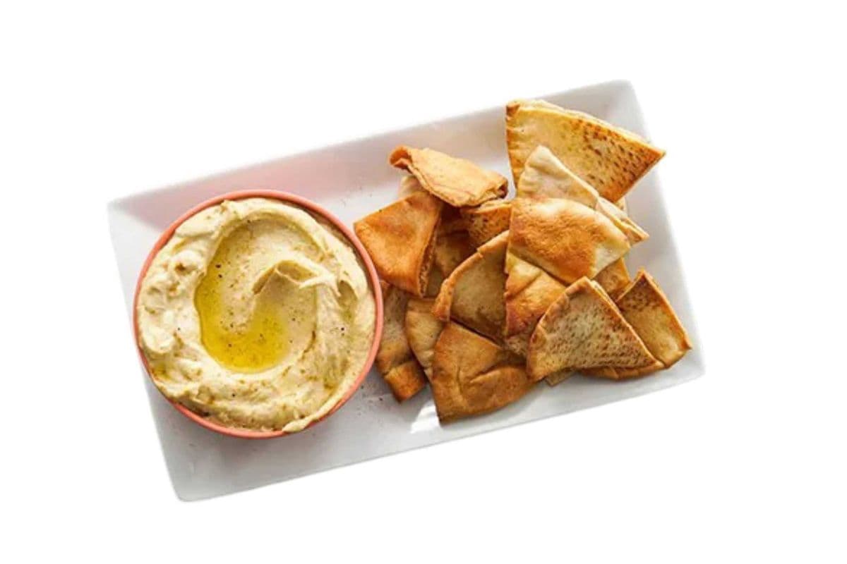 Fresh Hummus with Cajun Pita Chips